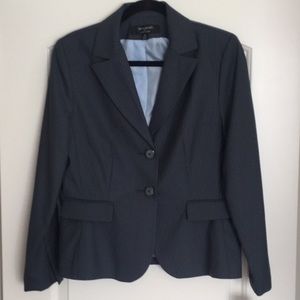 NWT Pant Suit. Larry Levine Size 12